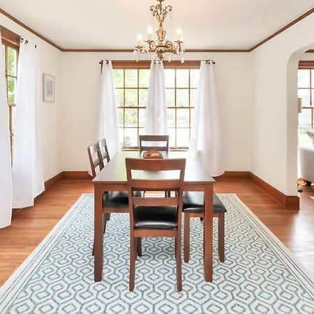 Stylish 3 Bedroom Home Close To Downtown Mobile Exteriör bild