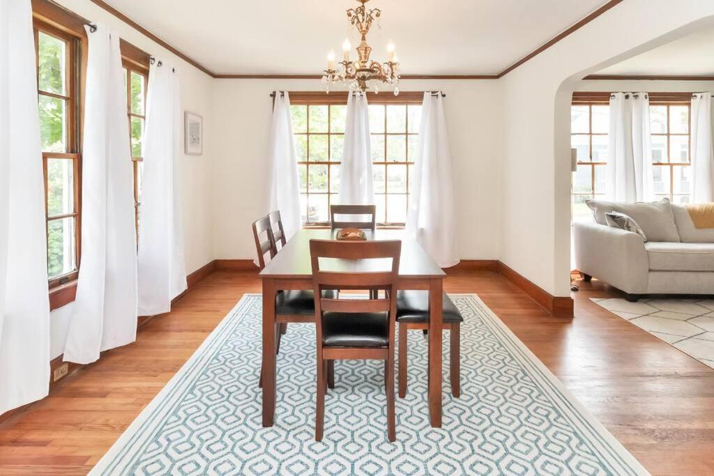 Stylish 3 Bedroom Home Close To Downtown Mobile Exteriör bild