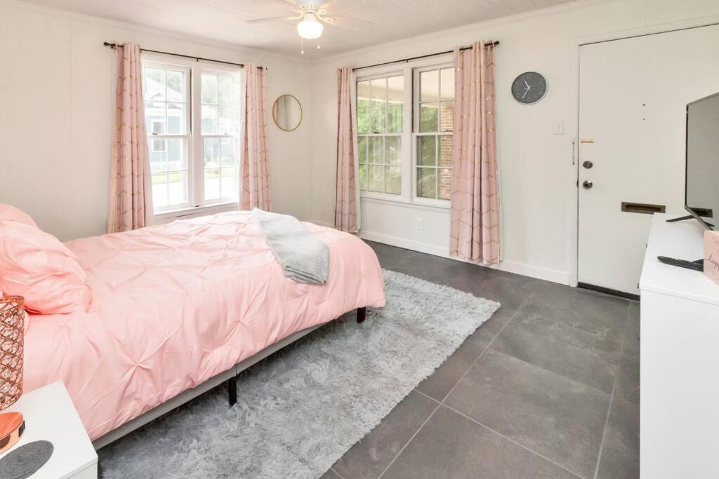 Stylish 3 Bedroom Home Close To Downtown Mobile Exteriör bild