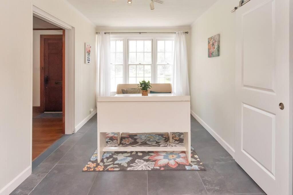 Stylish 3 Bedroom Home Close To Downtown Mobile Exteriör bild